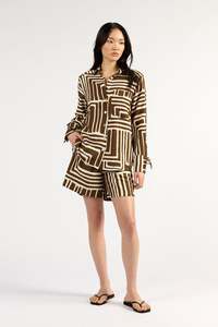 Bottoms: TUESDAY UMPIRE SHORT CHOC GEO