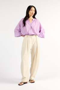 Bottoms: TUESDAY RICKI BARREL LEG PANT CLOUD