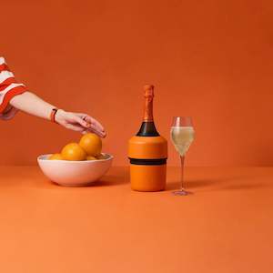 Kitchenware: Champagne Cooler + Colours