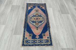 Cool Tones: Vintage Hand Knotted Anatolian Turkish Rug Size: 105 x 53cm