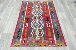 Turkish Kilim Rug 154 x 110cm | Colourful Anatolian Geometric Design