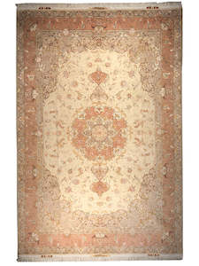 200 x 300: 204 cm x 304 cm