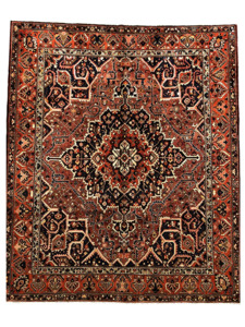 Antique Rugs: 315 cm x 375 cm