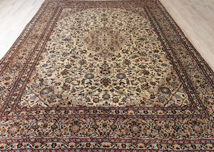 Vintage Nain Hand-Knotted Wool Persian Rug (Size: 285 X 390 CM)
