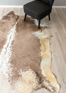 Metallic Rustic Cowhide Rugs: Metallic/Rustic Cowhide Rug (Size: 215 X 190 CM)