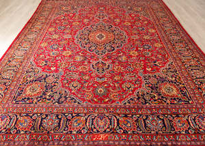Signed Vintage Mashad Hand-Knotted Wool Persian Rug (Size: 285 X 390 CM)
