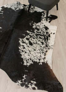 Salt Pepper Cowhides: Salt Pepper Black & White Cowhide Rug (Size: 210 X 200 CM) CHR1894