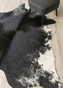Salt Pepper Cowhides: Salt Pepper Black & White Cowhide Rug (Size: 220 X 200 CM) CHR1823