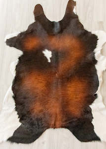 Products: Calfskin - Reddish (Size: 110 X 85 CM)