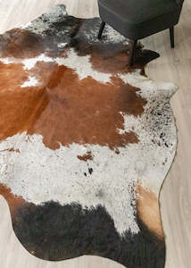 (Rare) Reddish Cowhide Rug (Size: 250 X 200 CM) CHR1853
