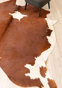 Cowhide Rugs Nz: Brown And White Cowhide Rug (Size: 240 X 230 CM) CHR2215