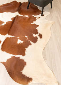 Cowhide Rugs Nz: Brown And White Cowhide Rug (Size: 240 X 200 CM) CHR2212