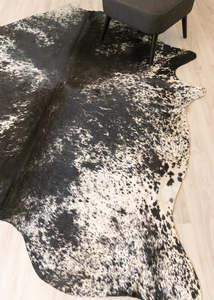 Salt Pepper Cowhides: Salt Pepper Black & White Cowhide Rug (Size: 250 X 200 CM) CHR2251
