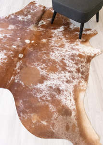 Salt Pepper Cowhides: Salt Pepper Brown & White Cowhide Rug (Size: 210 X 190 CM) CHR2168