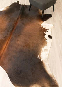 Large Rugs: Reddish Cowhide Rug (Size: 250 X 200 CM) CHR2192