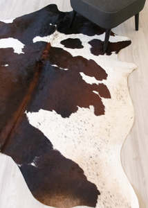 Large Rugs: Reddish Cowhide Rug (Size: 210 X 190 CM) CHR2096