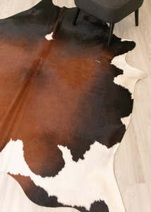 Reddish Cowhide Rugs: Reddish Cowhide Rug (Size: 240 X 170 CM) CHR2204
