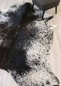 Black White Salt Pepper Cowhide Rugs: Salt Pepper Black & White Cowhide Rug (Size: 250 X 180 CM) CHR2134