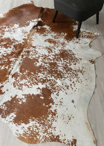 Salt Pepper Cowhides: (Rare) Salt Pepper Brown & White Cowhide Rug (Size: 250 X 200 CM) CHR2449