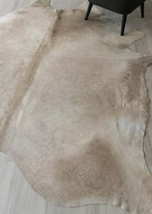 (Rare) Champagne Cowhide Rug (Size: 260 X 230 CM) CHR2410