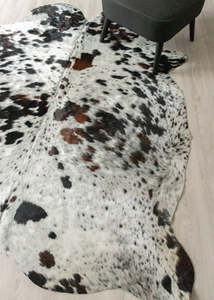 Exotic Tricolor Cowhide Rug (Size: 220 X 190 CM) CHR2632