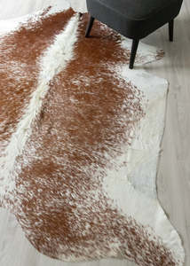 Salt Pepper Cowhides: (Rare) Salt Pepper Brown & White Cowhide Rug (Size: 230 X 210 CM) CHR2625