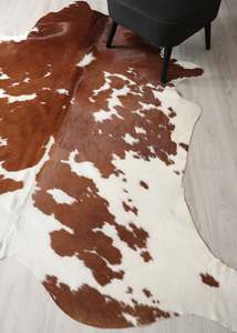 Cowhide Rugs Nz: Brown And White Cowhide Rug (Size: 240 X 210 CM) CHR2737