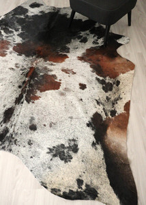 Cowhide Rugs Nz: (Rare) Salt Pepper Tri-Color Cowhide Rug (Size: 240 X 210 CM) CHR2710