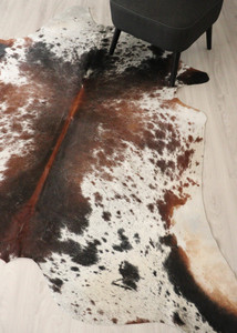 Tri Color Cowhide Rugs: (Rare) Salt Pepper Tri-Color Cowhide Rug (Size: 230 X 200 CM) CHR2722