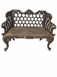CASTLEFORD HEAVY CAST IRON SEAT 95KG