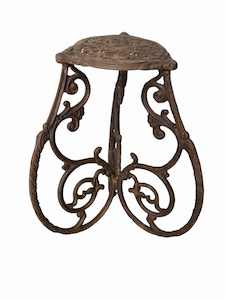 Cast Iron: Milford Cast Iron Stand