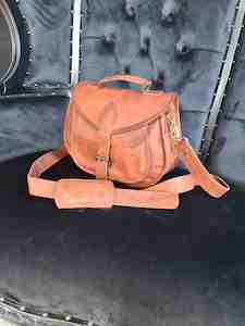 Hand Bags: Pochette Leather Hand bag