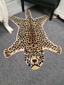 Rugs: Wool Leopard Rug (Hand Made)