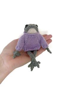 Products: Knitted Frog - 2-3 wk wait time