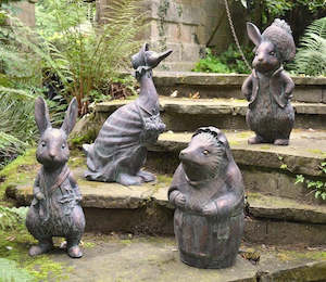 Outdoor Garden Accessories: Antique bronze Animal Rabbit Hedgehog Duck Resin Craft Ornaments Garden