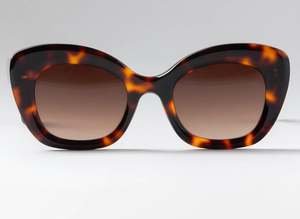 Happy to Sit on Your Face Sunglasses - Cat Ballou Tortoiseshell