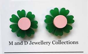 M And D Jewellery: M and D Jewellery - Daisy Studs - Green/Light Pink