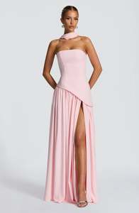 Frontpage: Maliyah Maxi Dress