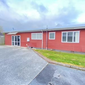 Products: Pohutukawa drive