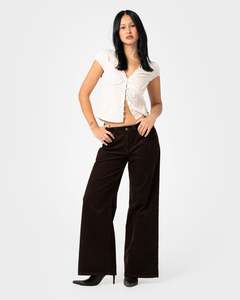 Hollie Low Rise Wide Carpenter Pant