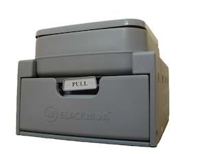 Cassette Toilet: Black Moa Cassette Toilet