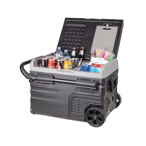 Refrigeration: Brass Monkey Fridge/Freezer 35L