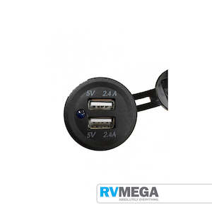 Switches Control Panels Sockets: C-Line Twin USB Socket & Mounting Plate 2 x 2.4 Amp - Black