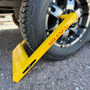 Products: Milenco Australian Compact Wheel Clamp and Lock