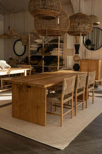 Furniture: Akari Dining Table