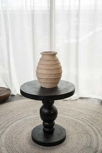 Vases Vessels: Mae Vessel