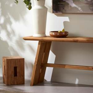 Furniture: Elroi Console Table