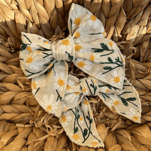 Claw Clip Barrettes: Embroidered Bow Clip