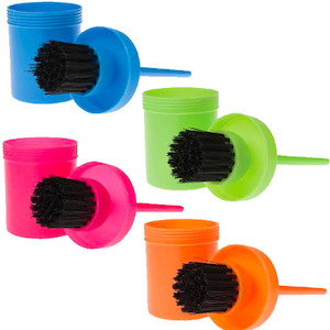 Brushes & Accessories Fountain City Saddlery: Roma Brights Hoof Oil and Brush Bucket