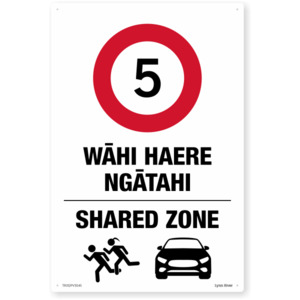 Te Reo Shared Zone Safety Sign – SafeTradie